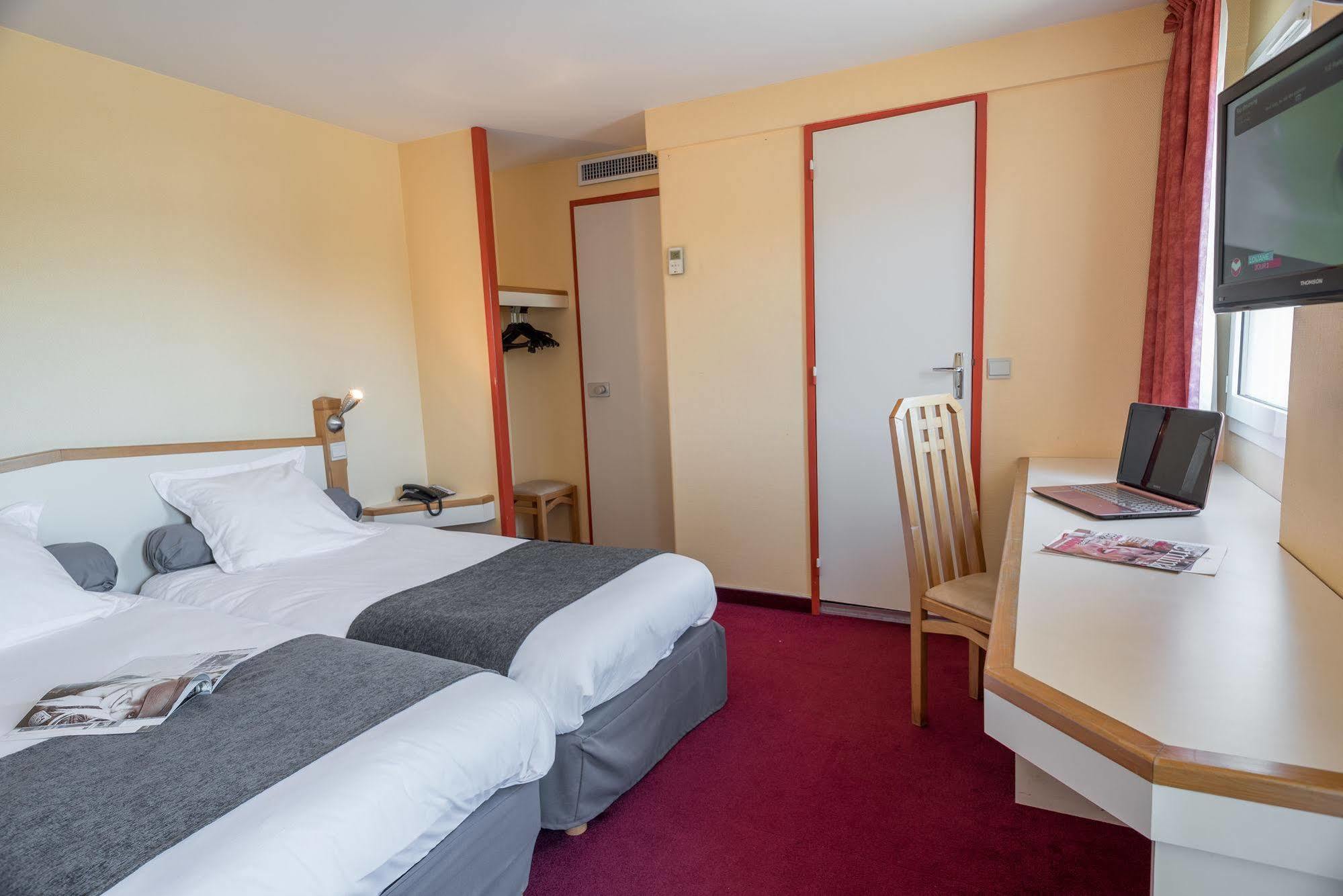 Hotel Les Genets Бейонн Экстерьер фото
