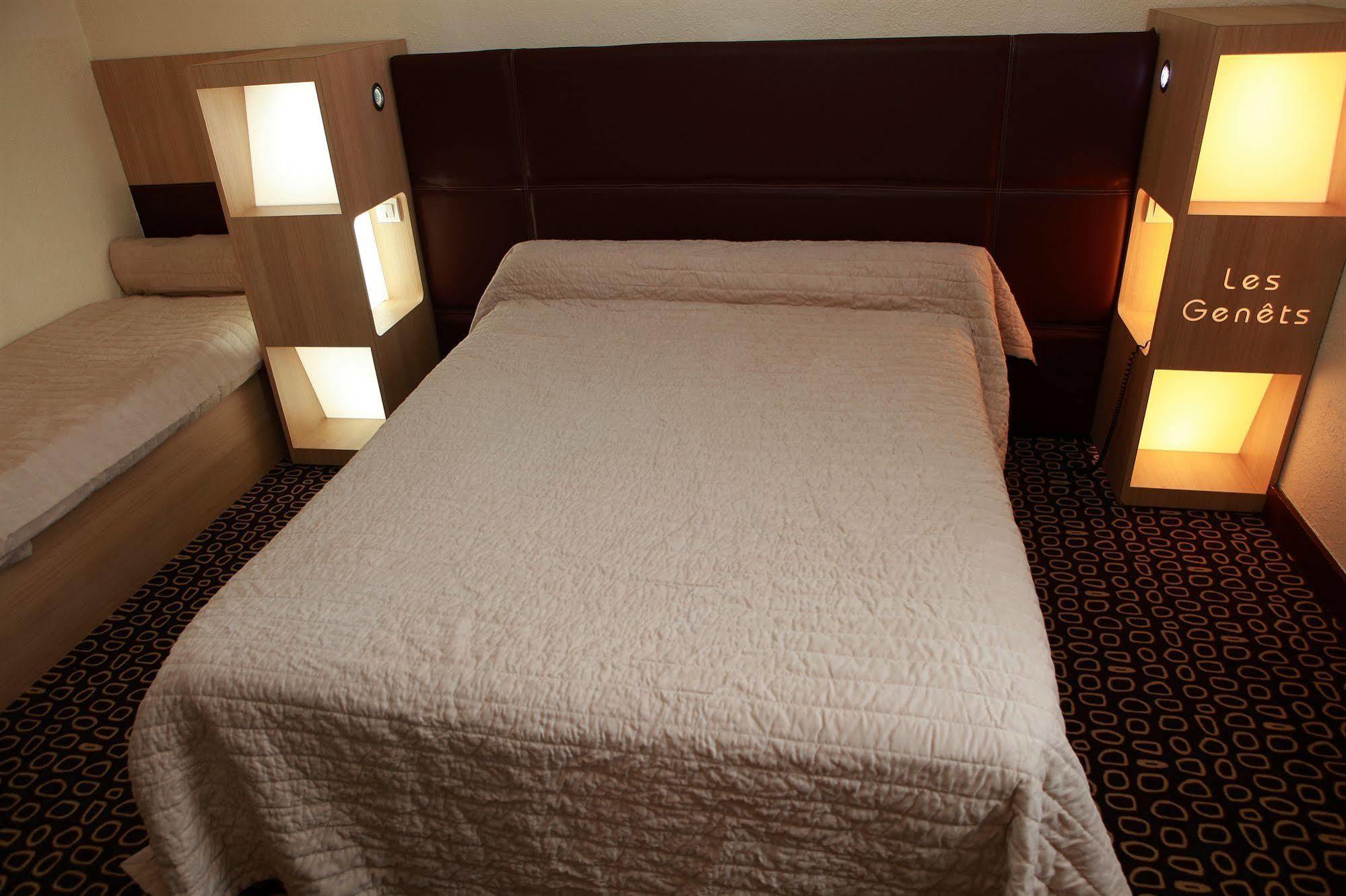 Hotel Les Genets Бейонн Экстерьер фото